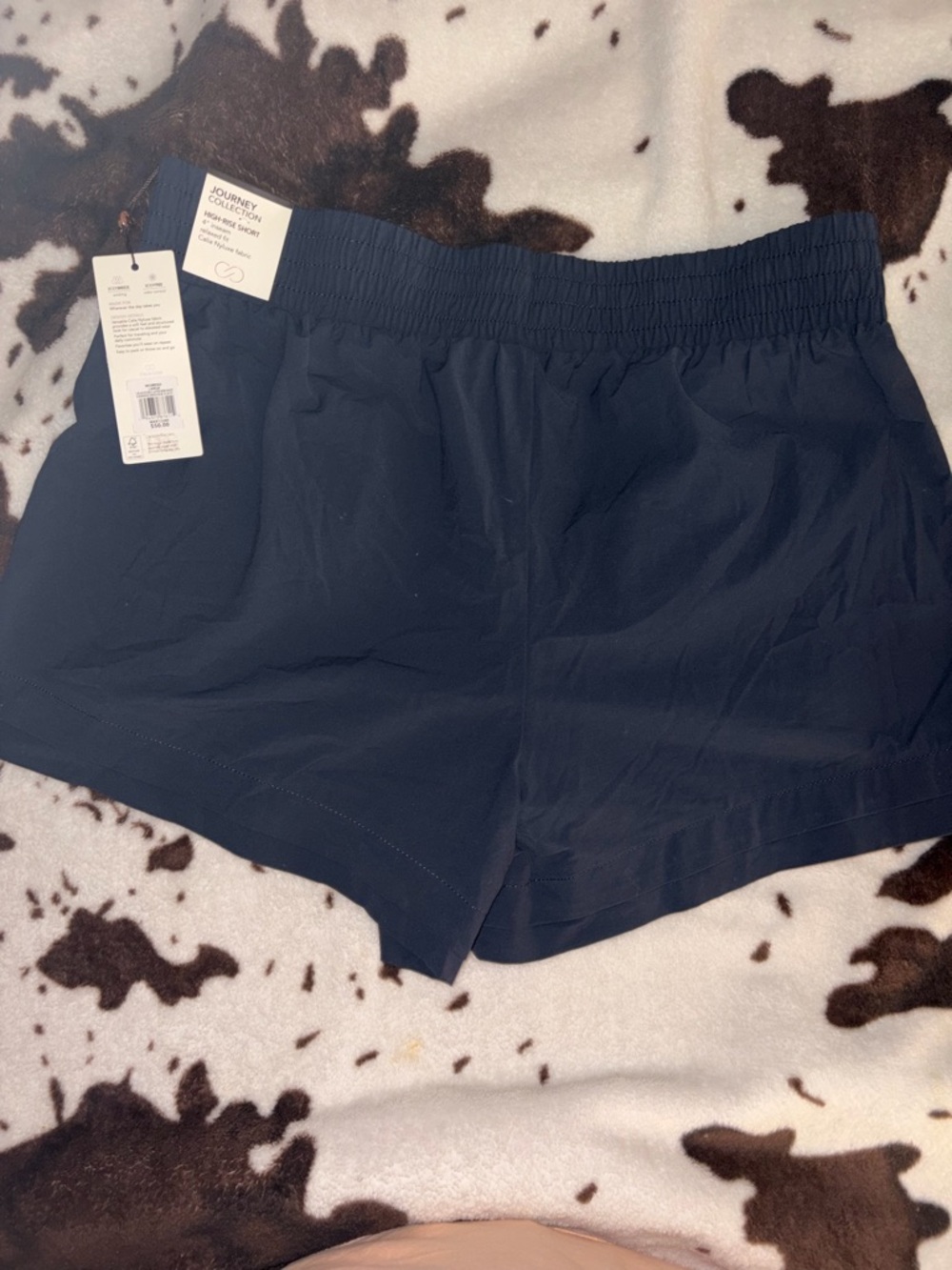 BRAND NEW WITH TAGS Calia by Carrie Underwood black Athletic Shorts - Picture 3 of 3